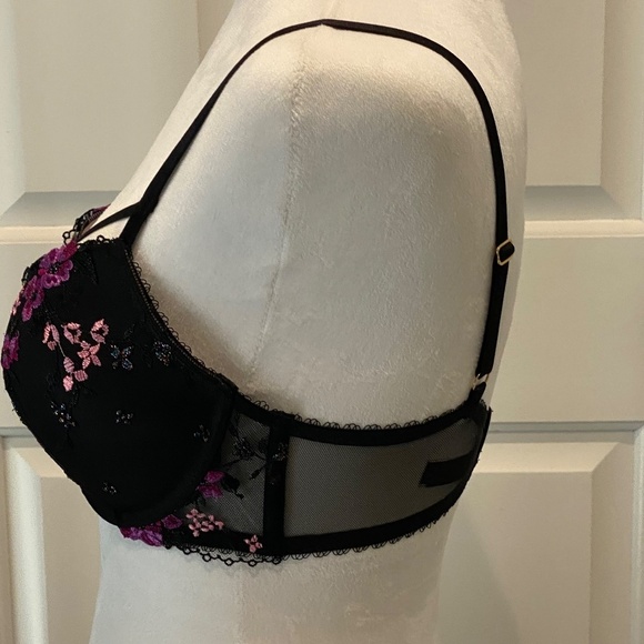 New! Victoria's Secret Very Sexy lace Push Up embroidery black floral, 16148 - Picture 7 of 14